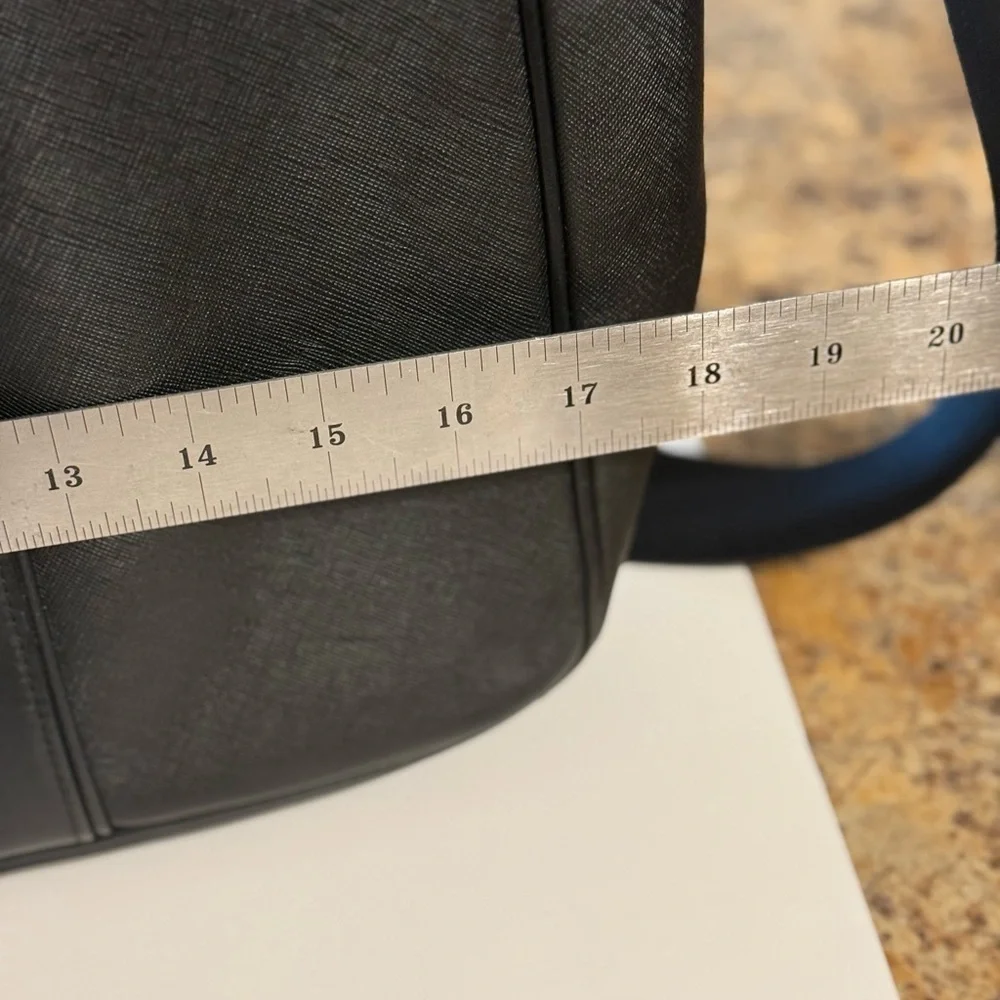 Coach this leather